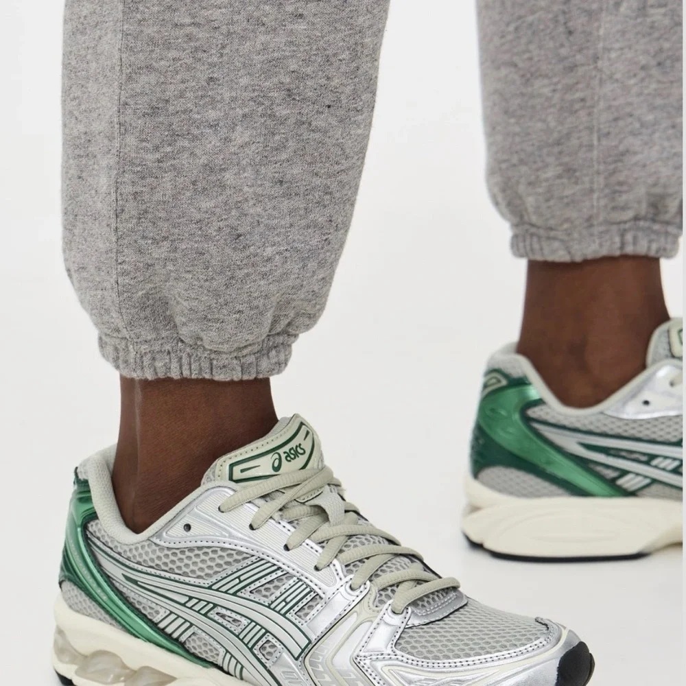ASICS Gel-Kayano 14 Sneakers size 7 - Picture 2 of 8